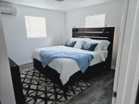 Tropical Canal-front Cottage in the Lower Florida Keys Hotels near Old Wooden Bridge Guest Cottages & Marina