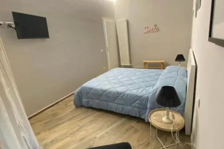 The House in the Alley Room 1