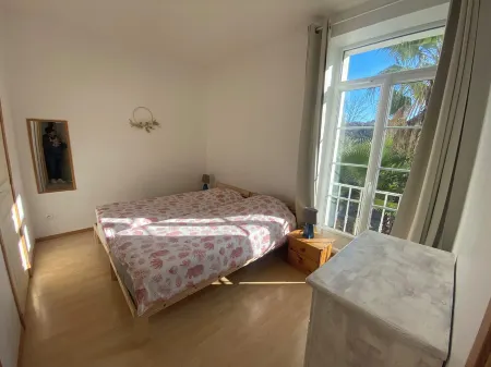 MONNET F2 ground floor apartment 200 metres from the thermal baths