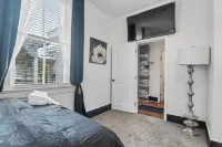 Spacious 5-bedroom house with WiFi, AC in welcoming Opelika