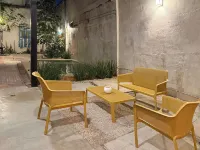Casa con Piscina Nido Rosa