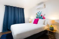 Breezy-2BR-Gated Unit w Kitchenette