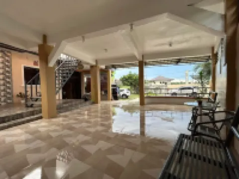Evangeline Garden and Lodge Hotels in Silang