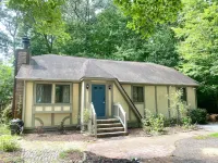 4-bedroom chalet in lovely Ocean Pines with WiFi, AC