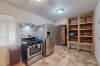 Cozy 3BR Modern Casita in Albuquerque w/ Wifi & Parking