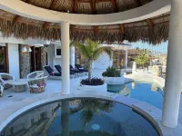 6-bedroom house in the Exclusive Pedregal Cabo. Wi-Fi and full gym, sleeps 12