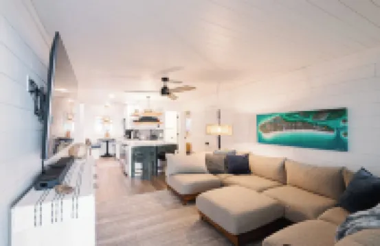 Beachfront Corner Condo with Sunset Gulf Views