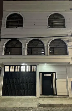 Miller’s Townhouse Отели в г. Ибарра