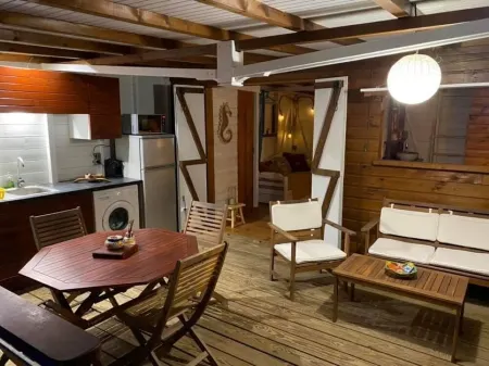 Amatxi bungalow with Jacuzzi