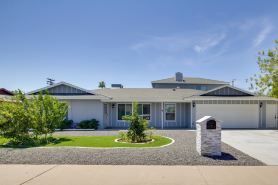 Ultimate Phoenix Group Getaway Patio and Pool!