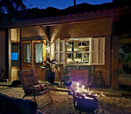 Cozy house in the mountains of Sao Bento Privacy and security Отели в г. Сан-Бенту-ду-Сапукаи