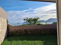 Villa con piscina, vista mozzafiato sul golfo e delle isole Hotels in 