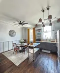 Cozy 2BR Loft in Downtown Charleston, IL
