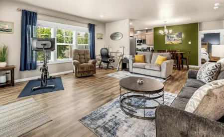 U4 - Peloton Bike - Stunning Themed Home -  2 King Beds - Fast 1G WiFi Отели в г. Джексон