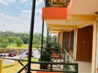 Tinina's Home: spacious, easily accessible, very Clean, secure and free parking Hotels in Busia