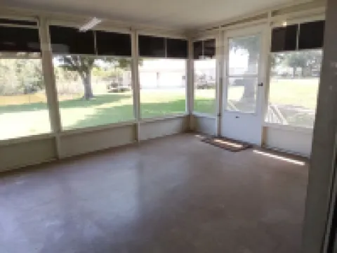 Charming 3 bedroom Florida Gator Camp 2.0 off the rim of Lake Okeechobee - BHR