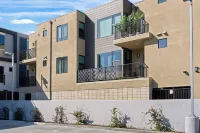 King Bed, EV Charger, Pet-Friendly, Balcony, Near Airport & Beaches 산디에고 국제공항 호텔