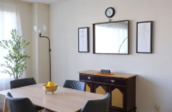 Spacious 2-bedroom in the miracle mile