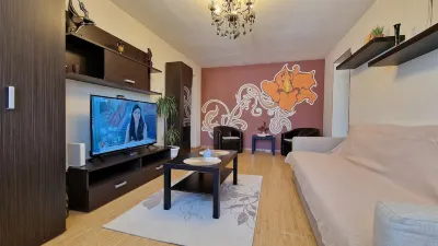 MMT SweetHome2 with 1 Bedroom + 1 Living room فنادق في 