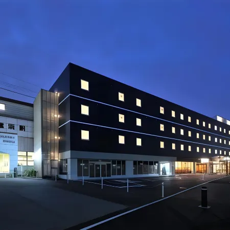 CVS・BAY HOTEL Main Building・Bay Tower