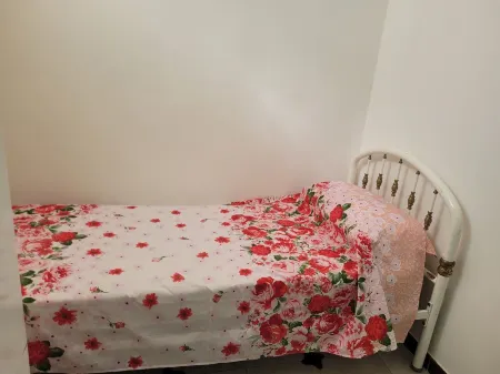 Cozy facility just steps from the crystal clear sea of Torre Lapillo. Отели в г. Torre Lapillo