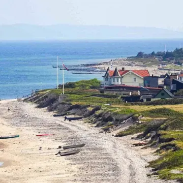 "Iolani" - 1.3km from the sea