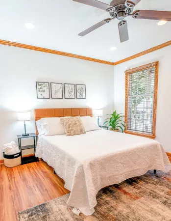 4 Bed, King Bed, Tvs ,Grill, Crib, Kids Essentials,Sleep Noise Machine,Bond Park