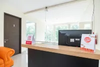 OYO 2001 Taman Dayu Villa Golf View Hotel a Pandaan