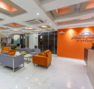 Howard Johnson by Wyndham Lima Miraflores Art House