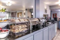 Clarion Hotel by Humboldt Bay - breakfast