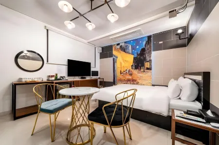 Russo Hotel
