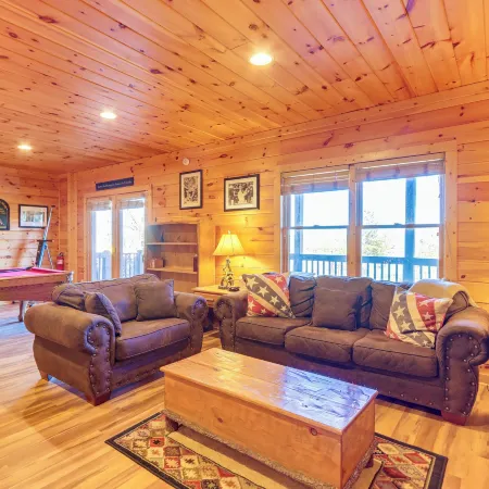 Gorgeous Blue Ridge Mountain Retreat Deck and View!