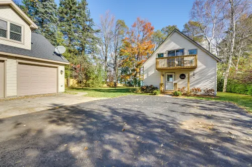 Lake Huron Vacation Rental w/ Private Beach! - 3-Sterne