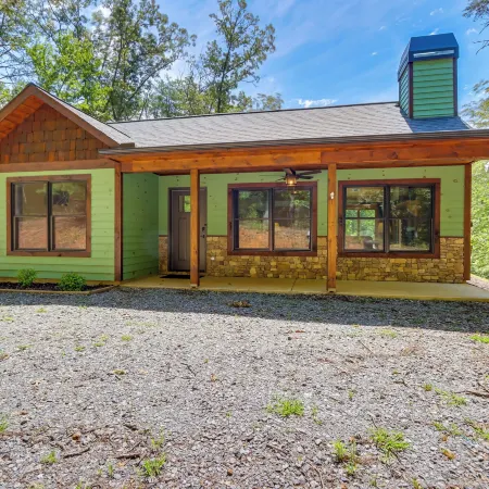 Mccaysville Cabin: Fire Pit, BBQ + More!