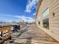 Outstanding Mtn View, 5 Bdr Sleeps 11, 4400Sqft Hotels in Dayton