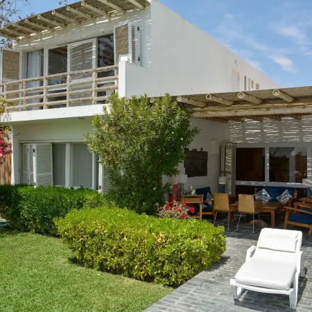 Modern 5Br House with Private Pool in Paracas