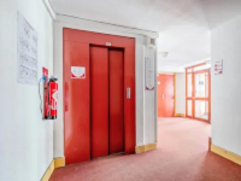 Studio 4 People Comfort Hotels near Cortail