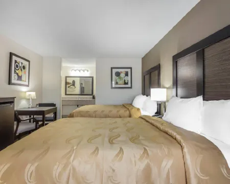 クオリティ イン パインハースト エリア アバディーンのホテル