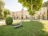 Studio in Montbrun Castle with Pool