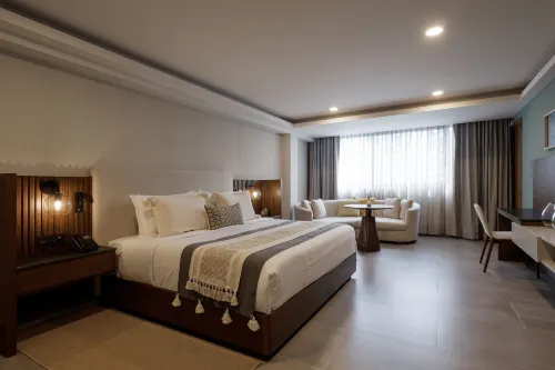 Origen 438 Luxury Boutique Hotel（オリヘン438 ラグジュアリーブティックホテル）