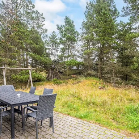 Idyllic Retreat with Whirlpool-by Traum