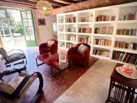 Mas De Monge Hotels in Tarascon