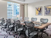 Home2 Suites by Hilton Chicago McCormick Place Hotels near Bridgeport