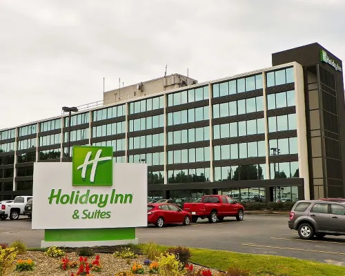Holiday Inn & Suites CHARLESTON WEST by IHG Hotels near State Museum