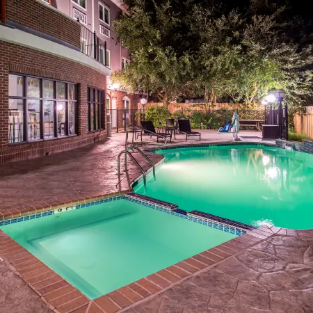 Holiday Inn Express & Suites ELGIN by IHG