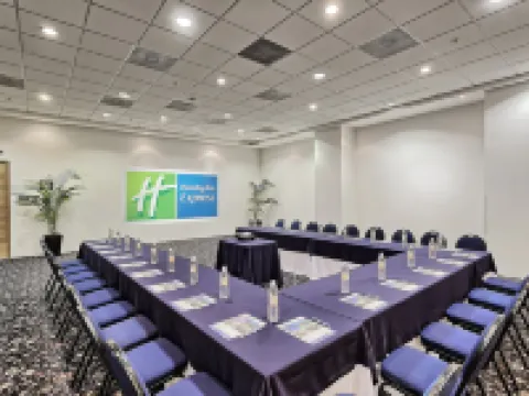 โรงแรม ฮอลิเดย์ อินน์ เอ็กซ์เพรส วิลลาเอร์โมซา ทาบาสโก 2000 บาย IHG โรงแรมในบียาเอร์โมซา