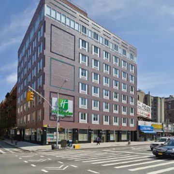 Holiday Inn NYC - LOWER EAST SIDE by IHG Отели рядом с достопримечательностью «Тенемент-музей»