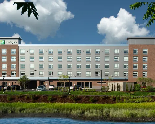 Holiday Inn BOSTON LOGAN AIRPORT - CHELSEA by IHG Hotels in Chelsea