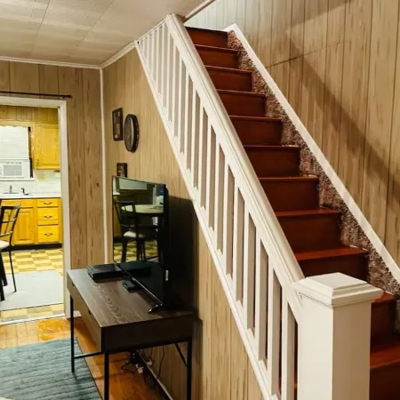 Charming 2-bedroom townhome in Coaldale close to St Lukes Hospital.