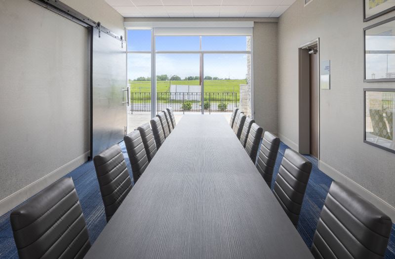 Holiday Inn Express & Suites Bourbonnais East - Bradley by IHG photo 5